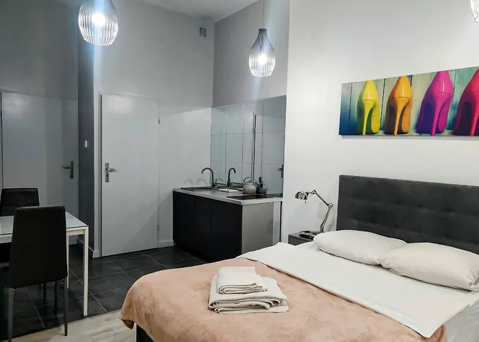 Apartamento Mirror Gold & Grey *